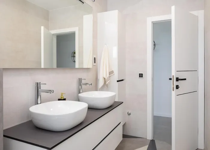 Апартаменты Luxury Sea *