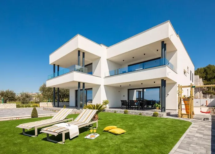 Luxury Sea Пакоштане