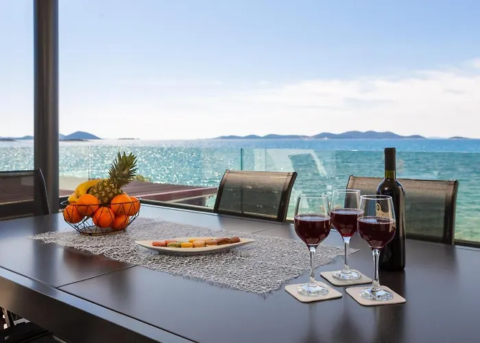 Luxury Sea 아파트