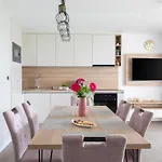 Luxury Sea Apartment Pakostane