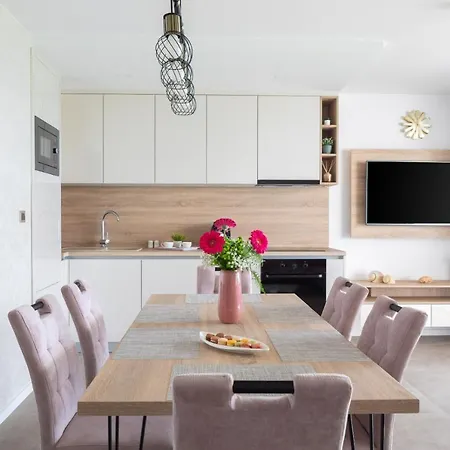 Luxury Sea Apartament Pakoštane