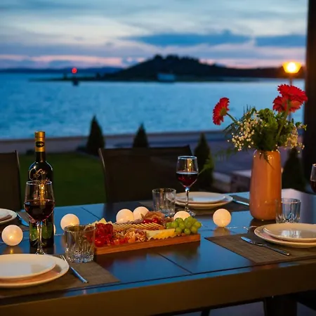 Luxury Sea Apartamento Pakoštane
